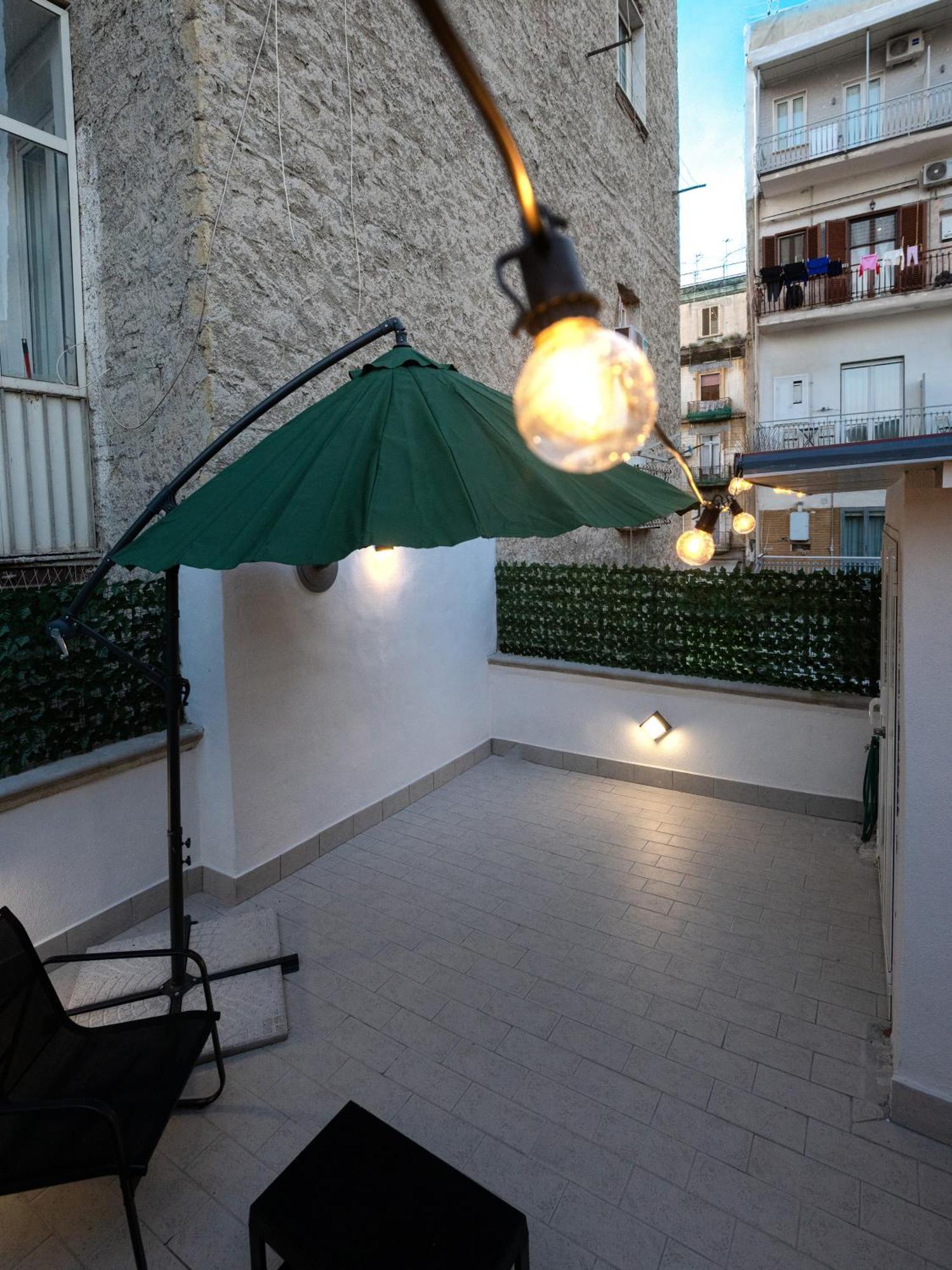 Terrazza Spaccanapoli Centro Storico Zewnętrze zdjęcie